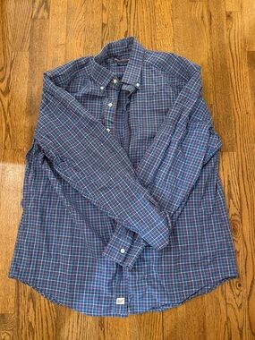 Vineyard Vines Button Down Shirt